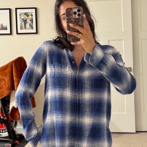 American Eagle Outfitters Blue Plaid Button Down Shirt